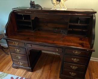 Nathan Hale Roll Front Desk