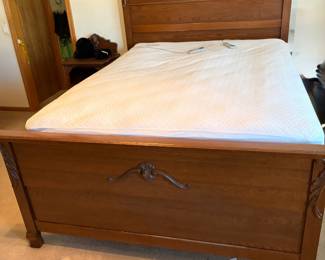Queen Select Comfort Sleep Number Bed + Beautiful Ornate Wood Headboard & Footboard