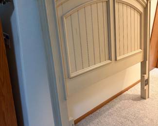 Beautiful White/Cream Beadboard Wooden Headboard – Cottage Style