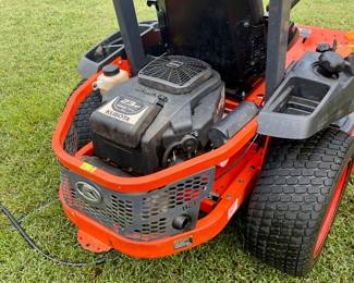 Runs great only 325 hours on the motor