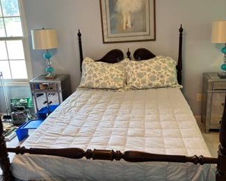 Ethan Allen Traditional Mahogany Poster Bed