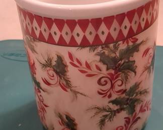 Pfaltzgraff Winterberry Mug