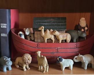 Hand-Carved Wooden Noah's Ark Set with Animals