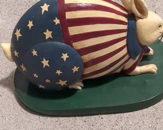 Jim Shore Heartwood Creek Patriotic Rabbit Figurine