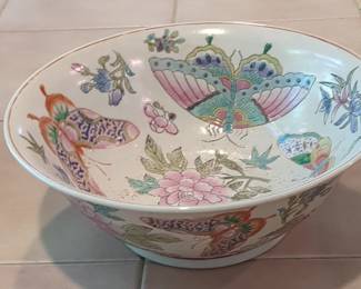 Chinese Famille Rose Butterfly and Floral Porcelain Bowl