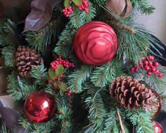 Artificial Christmas Wreath with Decorative Ornaments