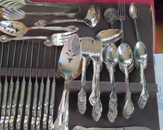 Oneida Community Silverplate "Silver Artistry" Pattern Flatware Service