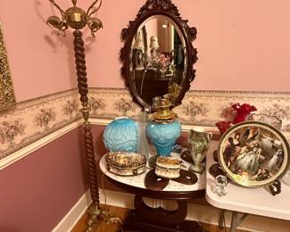 Barely Twist Hat Rack