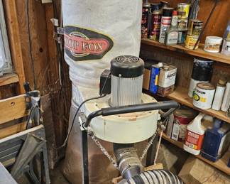 Shop Fox w lots of extras!! Dust collector