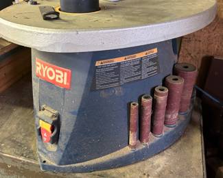 Spindle sander 