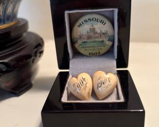 1904 World’s Fair Ivory scrimshaw cuff links 