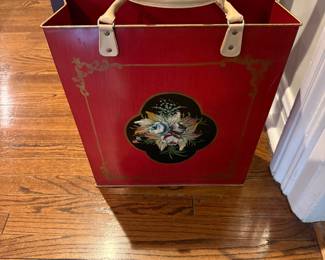 Metal “bag” umbrella holder