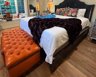 King Chinoiserie bed   