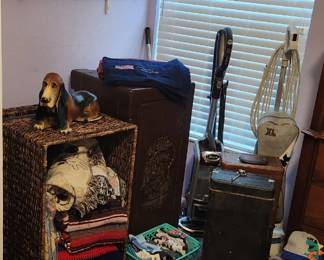 Taco Bell dogs, vacuums, storage trunks