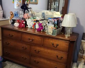 Dresser, Beanie Babies