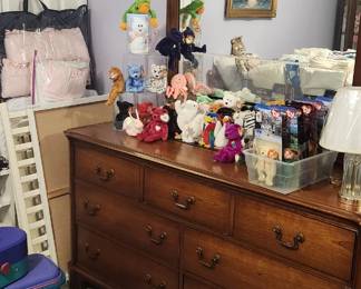 Dresser with mirror, baby bed, beanie babies
