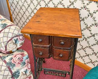 Vintage singer sewing machine side table