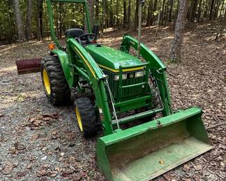 John Deere 3005 Compact Tractor