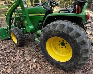 John Deere 3005 Compact Tractor