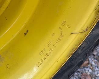 John Deere 3005 Compact Tractor
