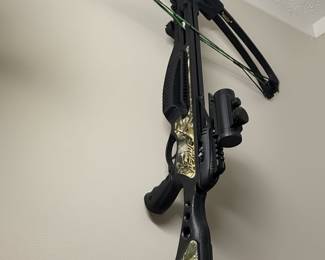 Barnett Jackal Crossbow Package