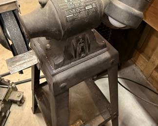 Black & Decker 6-Inch Bench Grinder