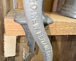 Universal No. 2 Meat Grinder