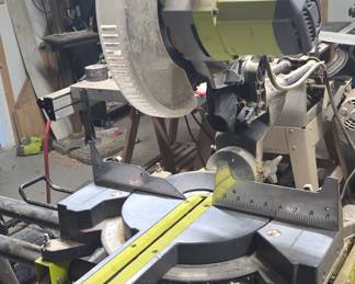 Ryobi 10" Compound Miter Saw