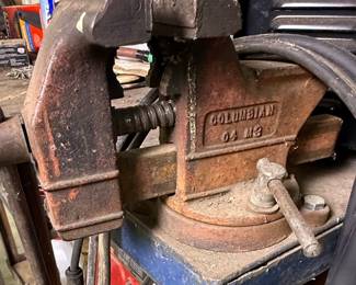 Metal Utility Cart with Columbian D4 M3 Bench Vise