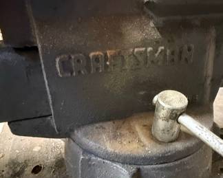 Craftsman 5-Inch Swivel Base Bench Vise