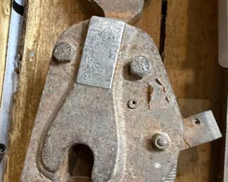 Renfroe Model FR Vertical Lifting Clamp 0-3/4" Capacity