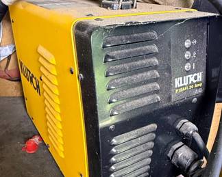 Klutch P12AFi 20 Amp Plasma Cutter