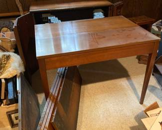 Extensible table