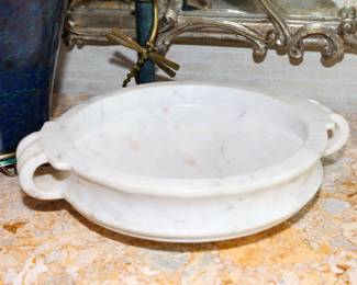 Augustan white marble bowl