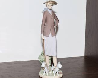 Lladro Walking the Dogs figurine