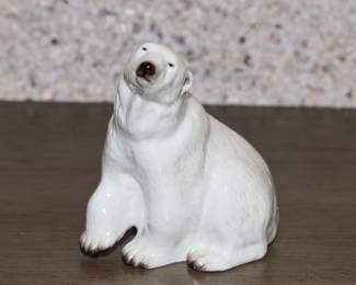 Branksome china sitting porcelain bear figurine