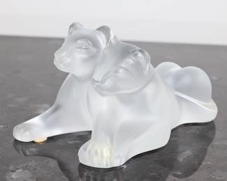 Lalique Tambwee lion cubs