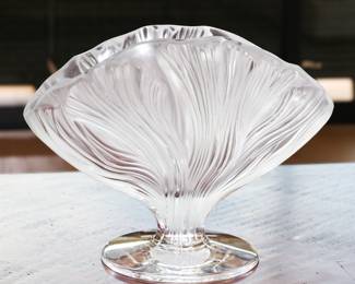 Lalique "Ichor" crystal vase