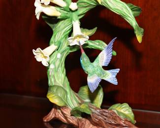 Boehm broad billed hummingbird sculpture