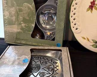 Wilton Armetale metal serveware pieces 