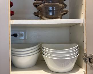 bowls, casserole dishes