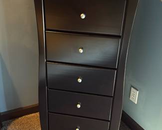 Night and Day Furniture Clove 6-Drawer Lingerie Chest
