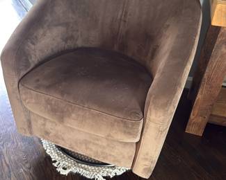Babyletto Madison Swivel Glider