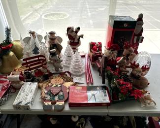https://toledoliquidations.hibid.com/catalog/778631/estate-treasures-auction---antiques--toys-and-home-d-cor
