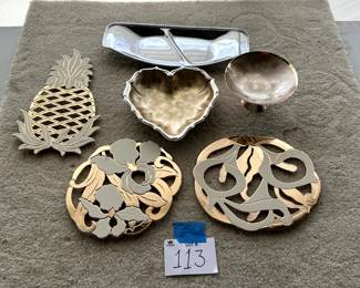 https://toledoliquidations.hibid.com/catalog/778631/estate-treasures-auction---antiques--toys-and-home-d-cor
