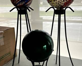 https://toledoliquidations.hibid.com/catalog/778631/estate-treasures-auction---antiques--toys-and-home-d-cor