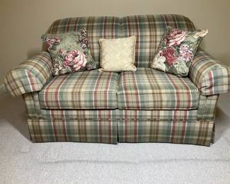 Broyhill Plaid Sleeper Loveseat with Accent Pillows