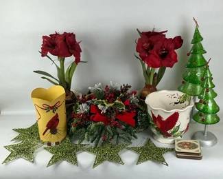 Christmas Cardinal Decor, Amaryllis and Glitter Trees