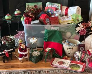 Christmas Ornaments, Decorations and Holiday Accessories