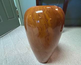 Large glazed ceramic floor vase with warm wood-grain finish